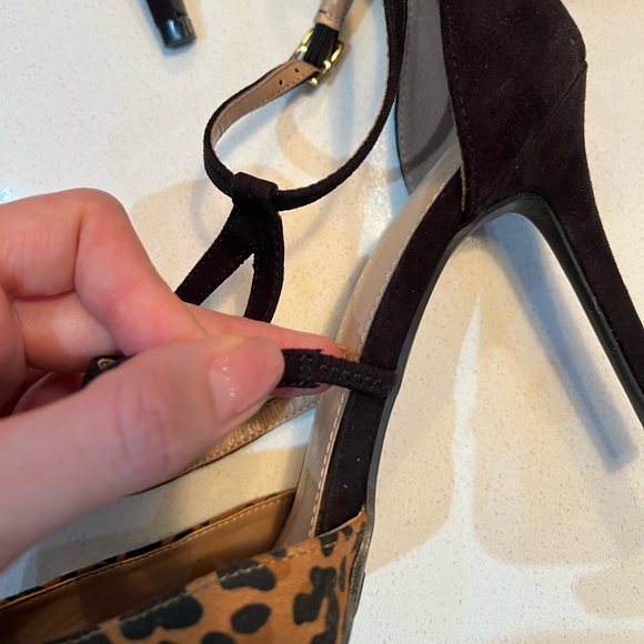 Black and leopard Christian Siriano heels. Size 9.5 - Picture 7 of 7